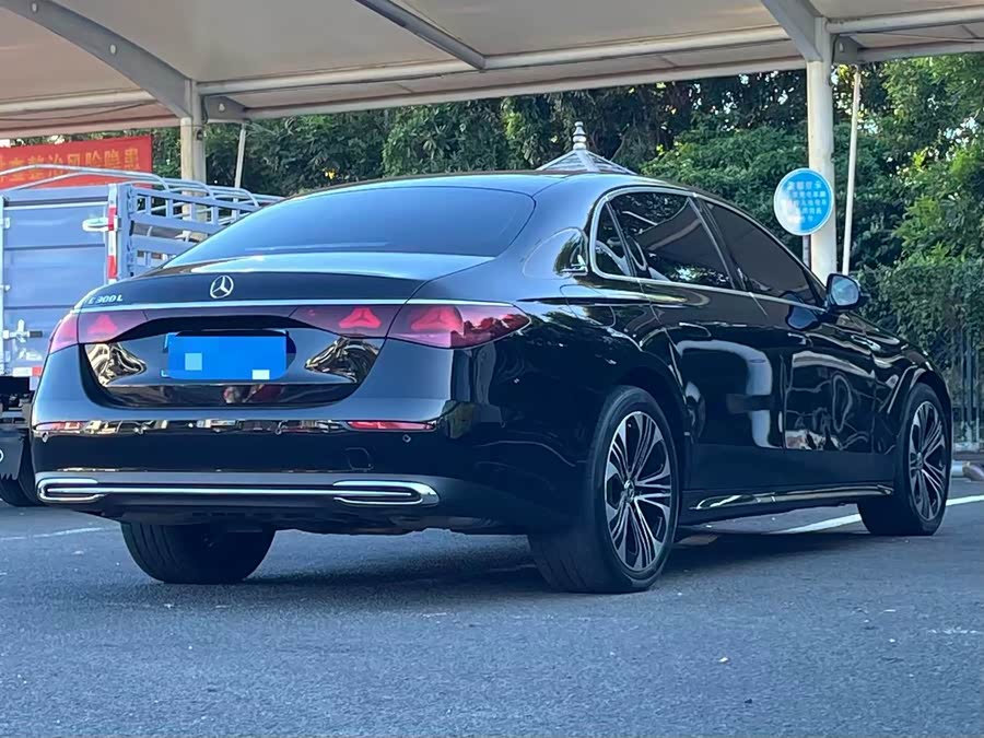 Mercedes-Benz E-Class 2025 E 300 L Luxury - zdjęcie 9