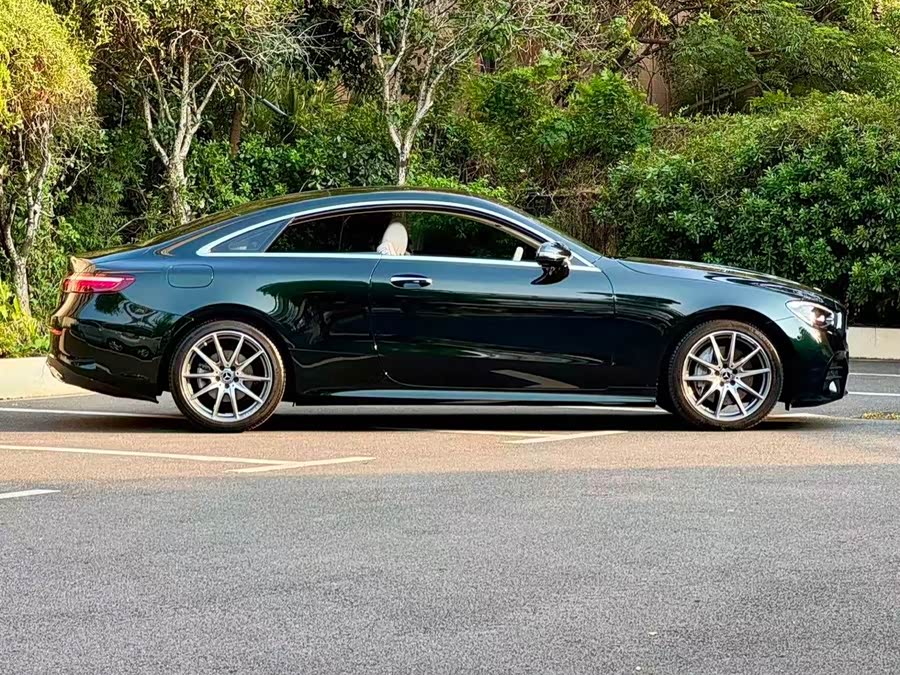 Mercedes-Benz E-Class (Imported) 2023 E 260 Coupe - zdjęcie 6