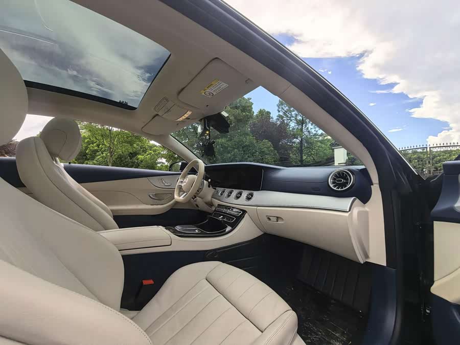 Mercedes-Benz E-Class (Imported) 2023 E 260 Coupe - zdjęcie 6