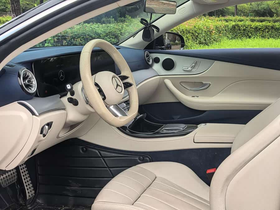 Mercedes-Benz E-Class (Imported) 2023 E 260 Coupe - zdjęcie 7