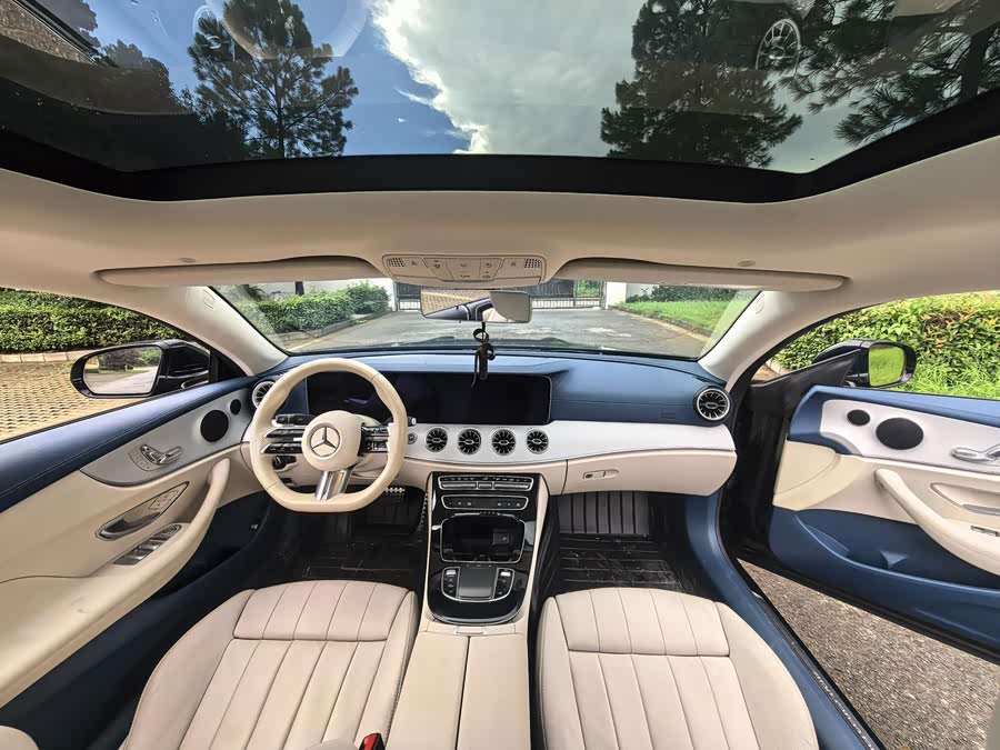 Mercedes-Benz E-Class (Imported) 2023 E 260 Coupe - zdjęcie 8
