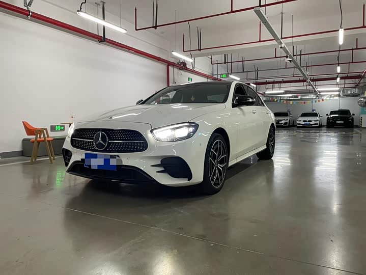 Mercedes-Benz E-Class (Imported) 2023 E 300 Luxury Sport - zdjęcie 12