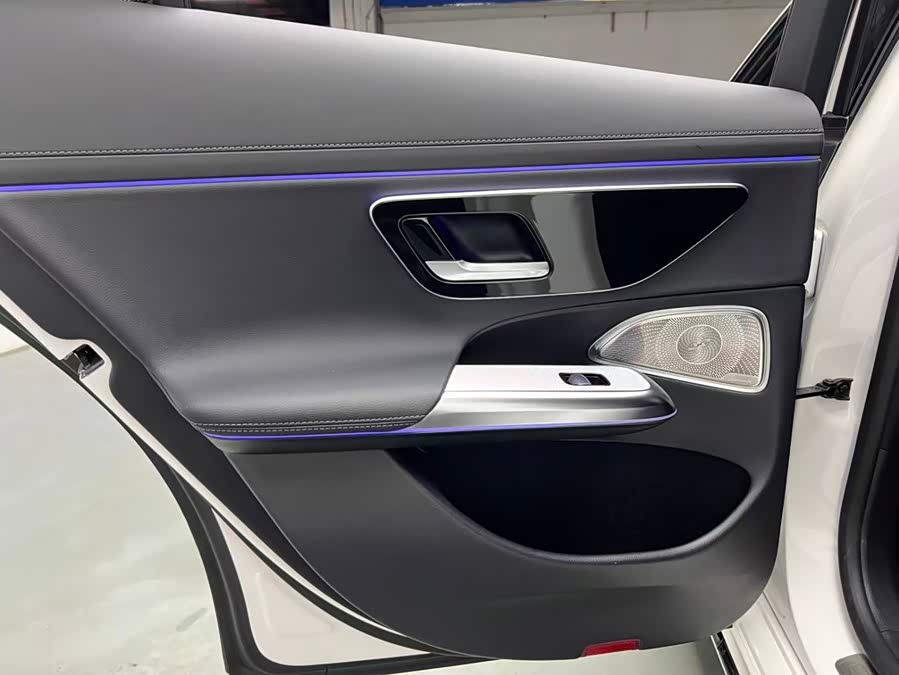 Mercedes-Benz E-Class (Imported) 2024 E 300 Fashion Sport - zdjęcie 15