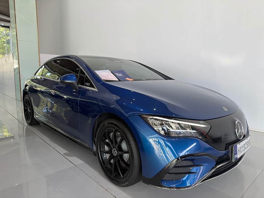Mercedes-Benz EQE 2022 350 Pioneer Edition - zdjęcie 1