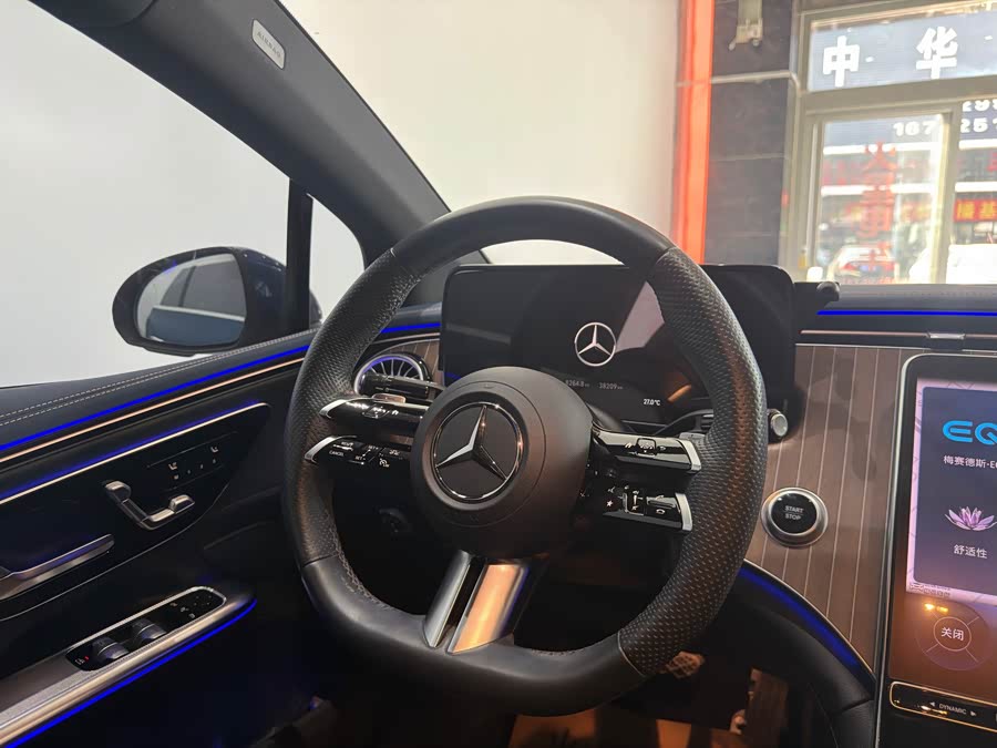 Mercedes-Benz EQE 2022 350 Pioneer Edition - zdjęcie 5