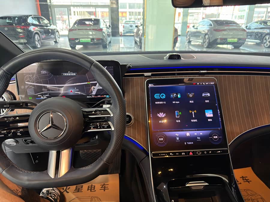 Mercedes-Benz EQE 2022 350 Pioneer Edition - zdjęcie 7