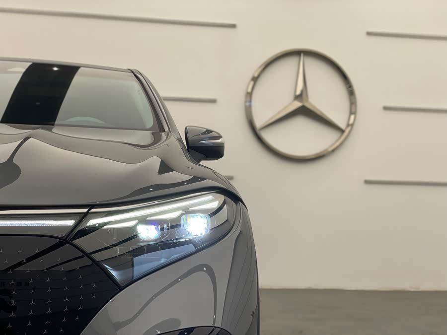 Mercedes-Benz EQS SUV 2023 450 4MATIC Luxury - zdjęcie 4