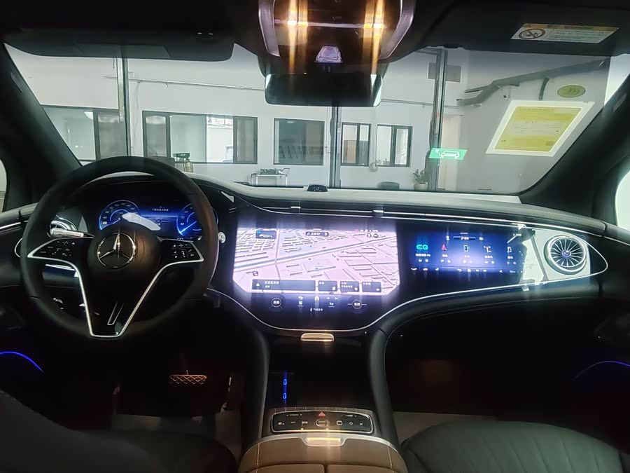 Mercedes-Benz EQS SUV 2025 500 4MATIC - zdjęcie 18