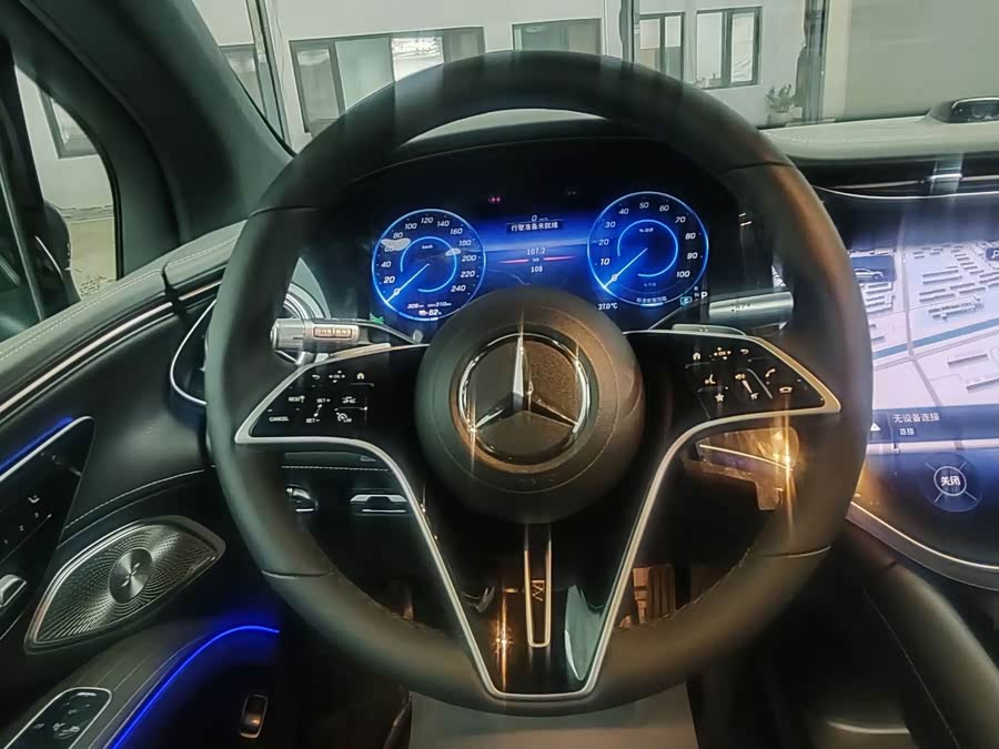 Mercedes-Benz EQS SUV 2025 500 4MATIC - zdjęcie 8