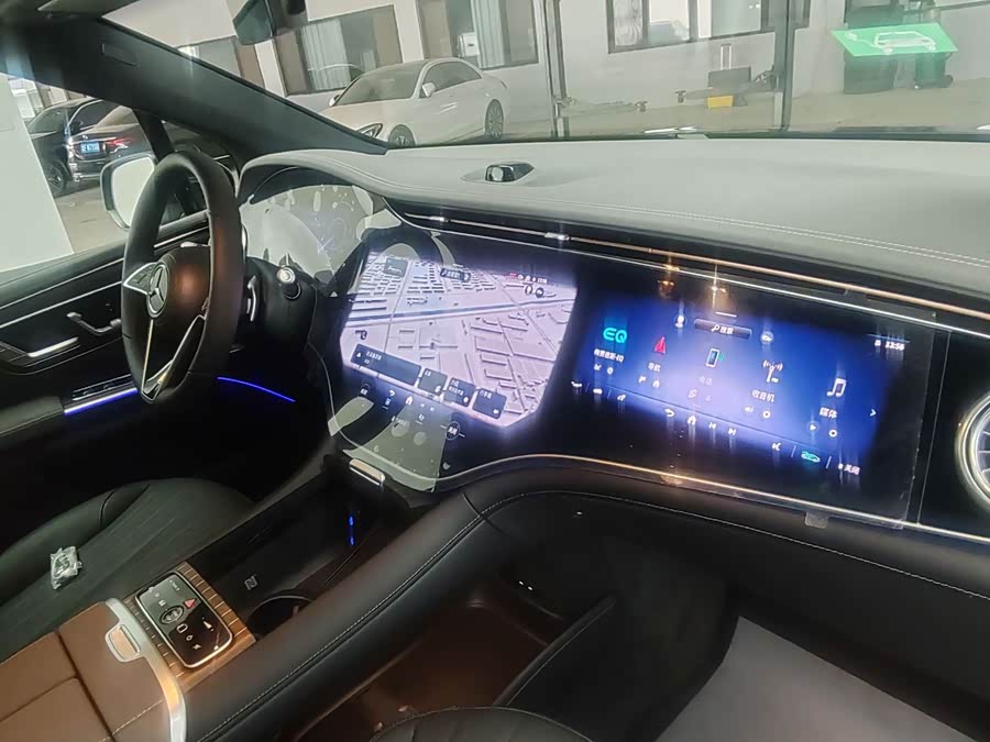 Mercedes-Benz EQS SUV 2025 500 4MATIC - zdjęcie 9