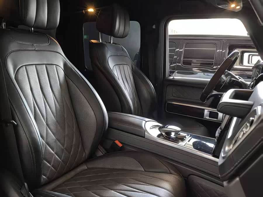 Mercedes-Benz G-Class 2024 G 400 d - zdjęcie 12