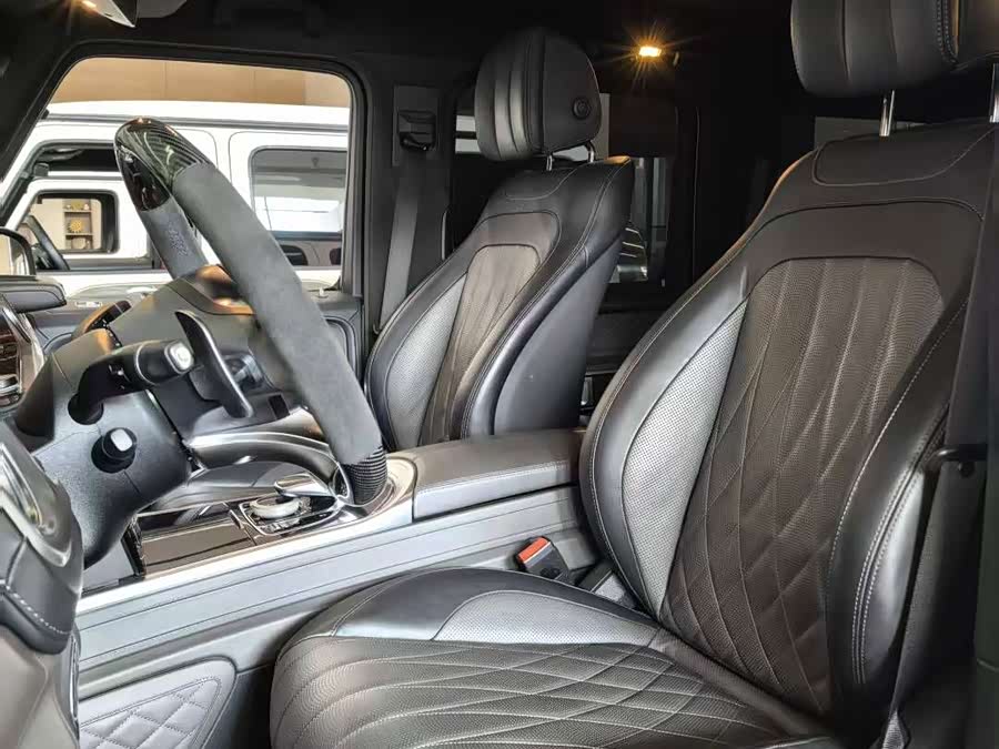 Mercedes-Benz G-Class 2024 G 400 d - zdjęcie 16