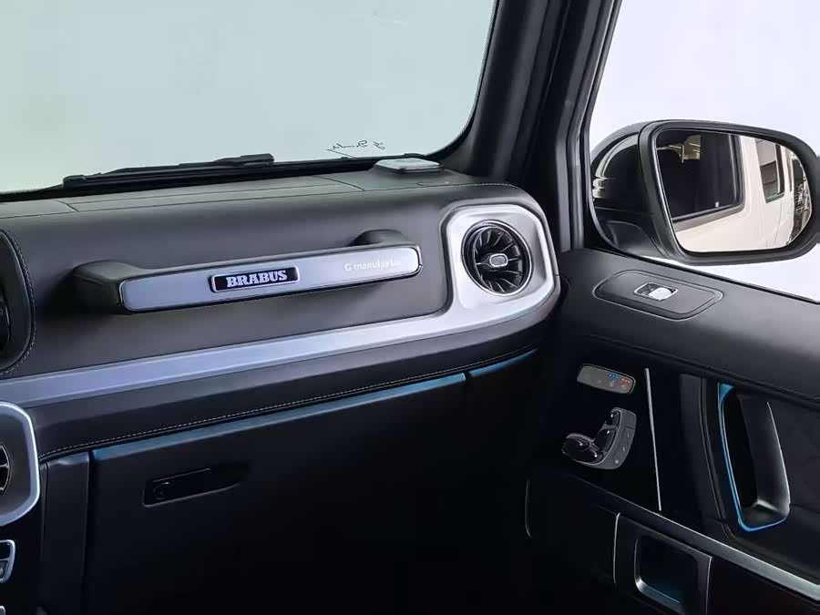 Mercedes-Benz G-Class 2024 G 400 d - zdjęcie 8