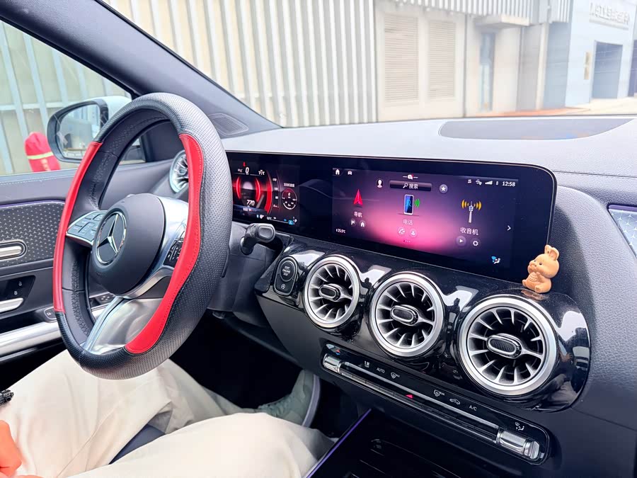 Mercedes-Benz GLA 2024 GLA 220 - zdjęcie 11