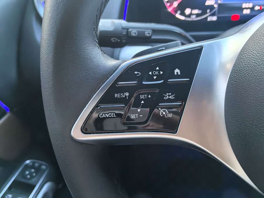 Mercedes-Benz GLB 2024 Facelift GLB 220 Fashion - zdjęcie 18