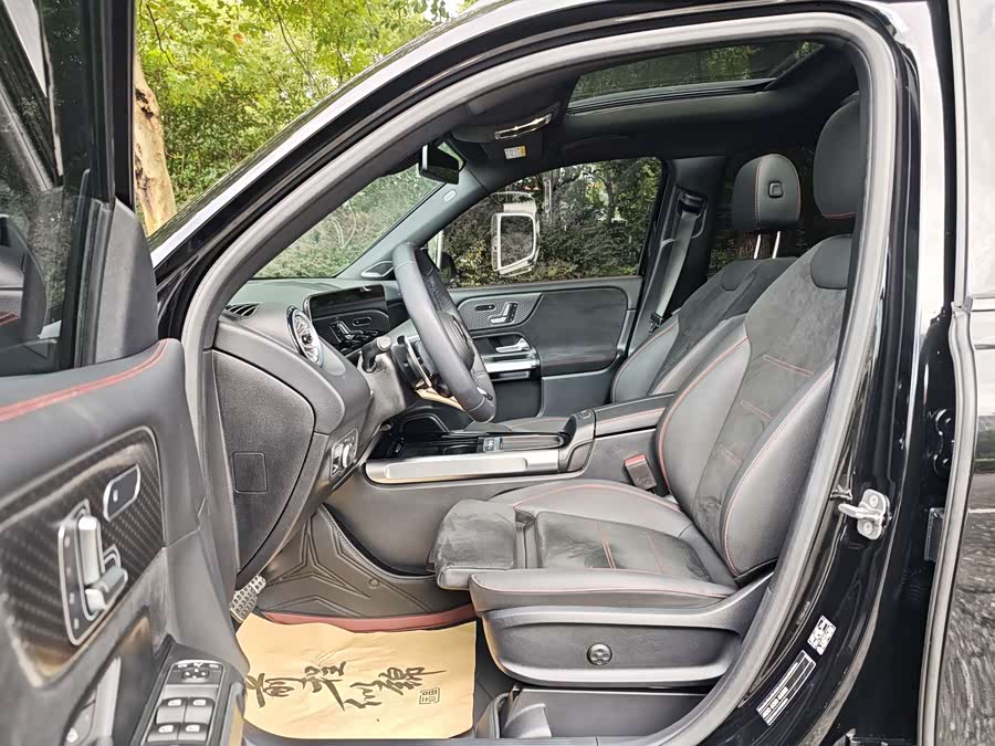 Mercedes-Benz GLB AMG 2024 AMG GLB 35 4MATIC - zdjęcie 11