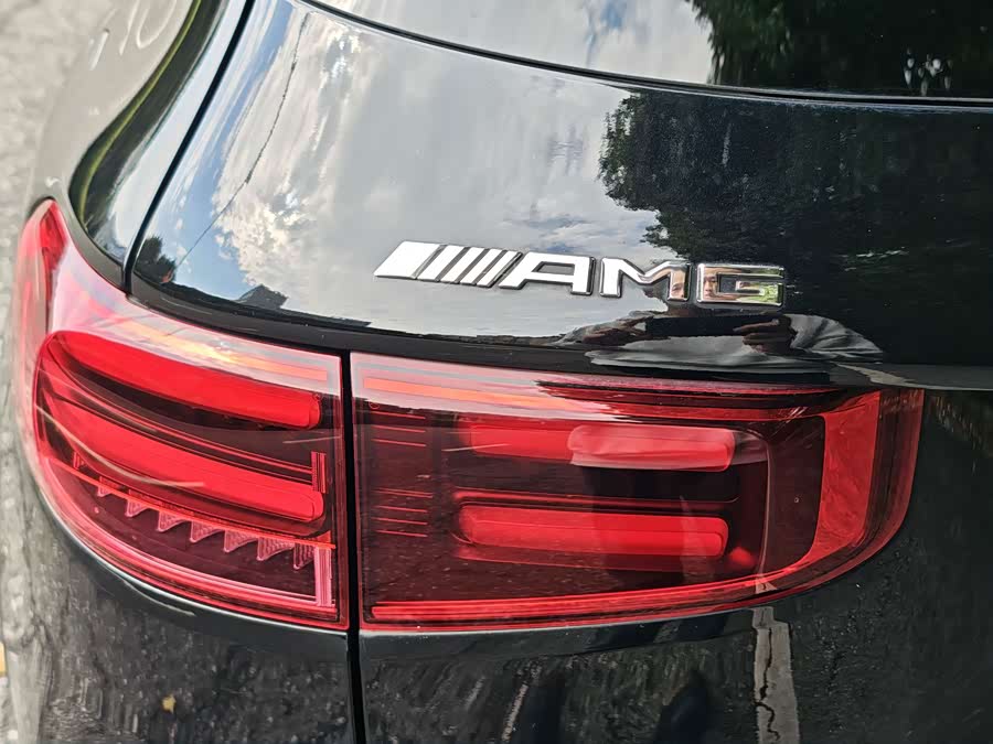 Mercedes-Benz GLB AMG 2024 AMG GLB 35 4MATIC - zdjęcie 16