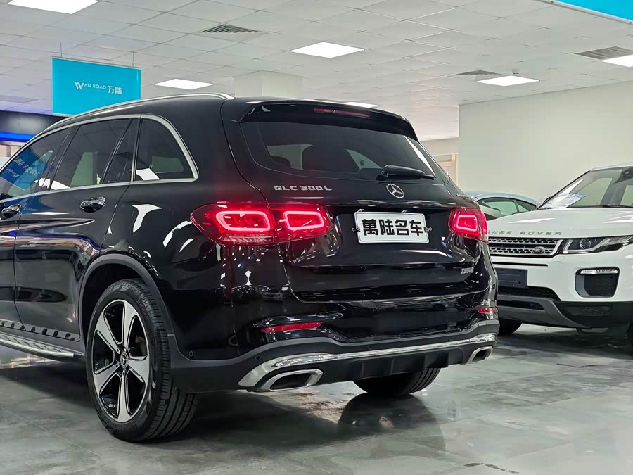 Mercedes-Benz GLC 2022 GLC 300 L 4MATIC Dynamic Edition - zdjęcie 11