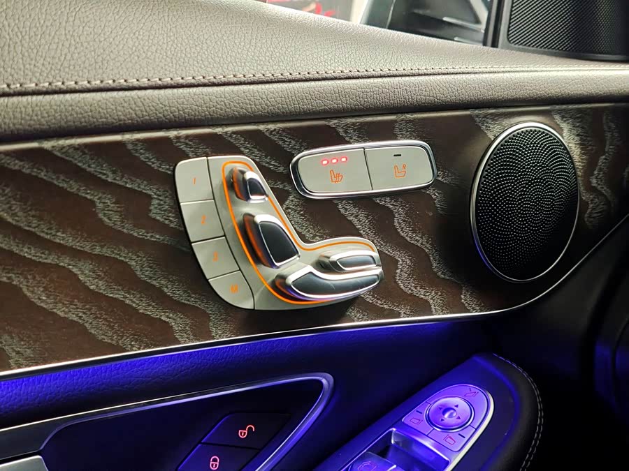 Mercedes-Benz GLC 2022 GLC 300 L 4MATIC Dynamic Edition - zdjęcie 13
