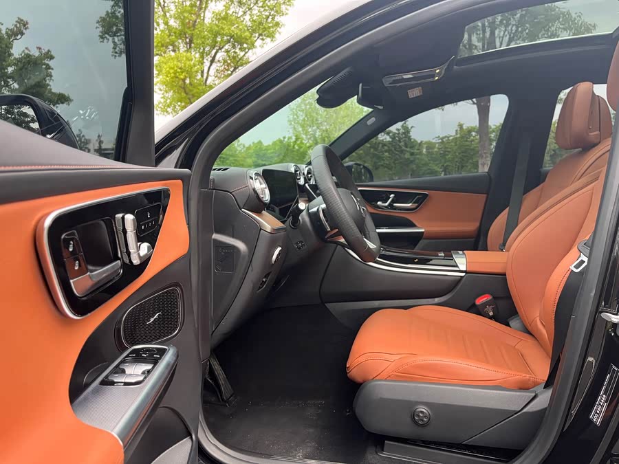 Mercedes-Benz GLC 2024 Facelift GLC 300 L 4MATIC Dynamic Type 5-Seater - zdjęcie 9