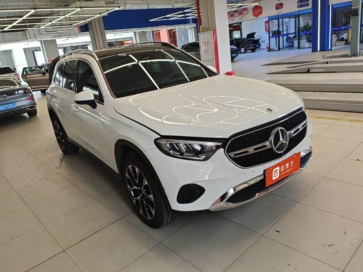 Mercedes-Benz GLC 2024 GLC 260 L 4MATIC Dynamic 5-seater - zdjęcie 13