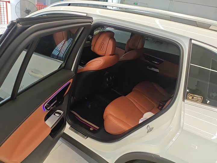 Mercedes-Benz GLC 2024 GLC 260 L 4MATIC Dynamic 5-seater - zdjęcie 15