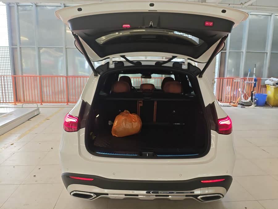 Mercedes-Benz GLC 2024 GLC 260 L 4MATIC Dynamic 5-seater - zdjęcie 9