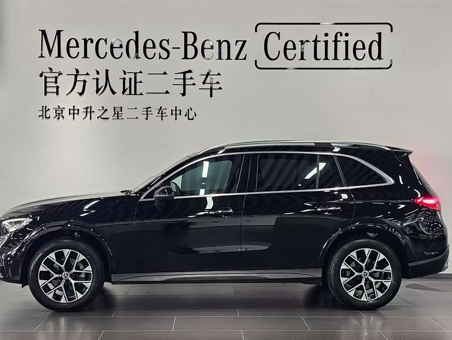 Mercedes-Benz GLC 2024 GLC 260 L 4MATIC Luxury 5-seater - zdjęcie 3