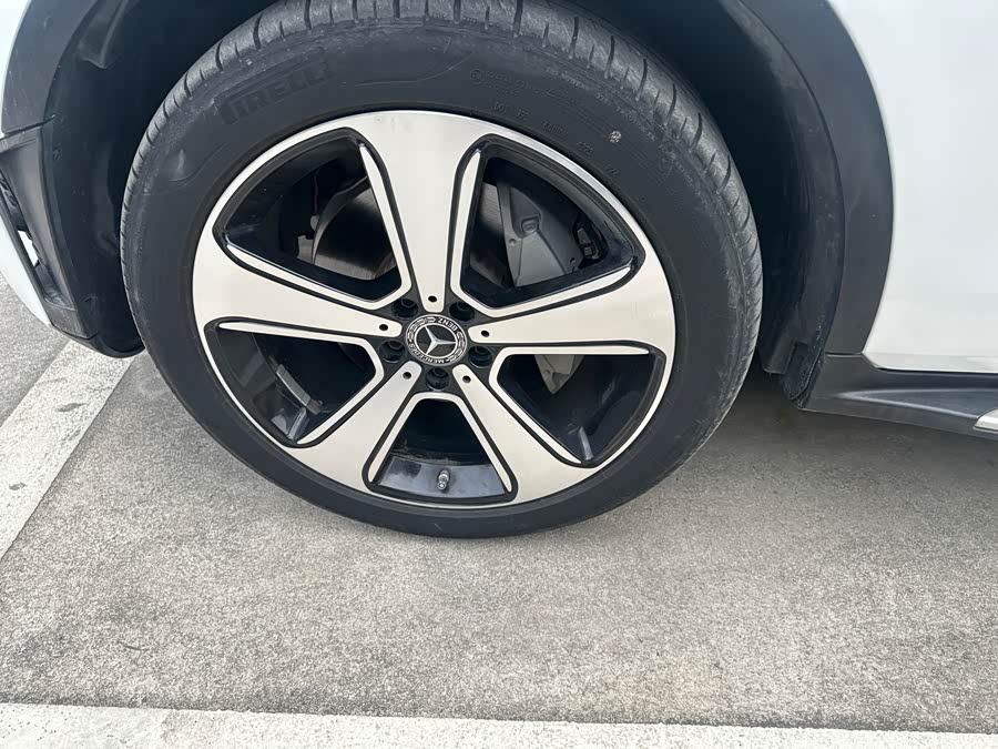 Mercedes-Benz GLC 300 L 4MATIC Luxury - zdjęcie 15