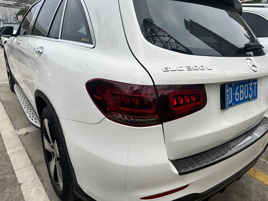 Mercedes-Benz GLC 300 L 4MATIC Luxury - zdjęcie 6