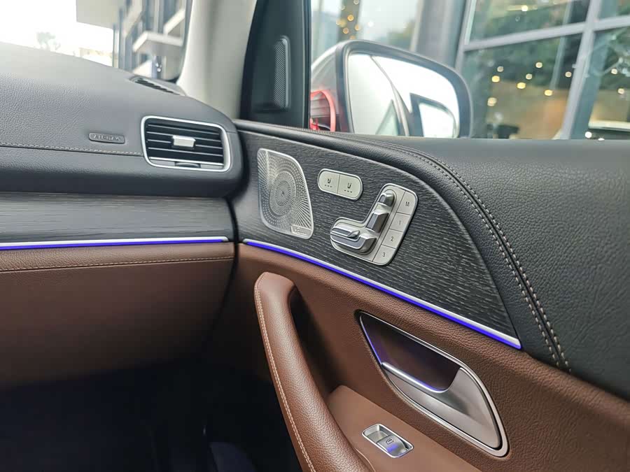 Mercedes-Benz GLE 2023 GLE 450 4MATIC Luxury - zdjęcie 7