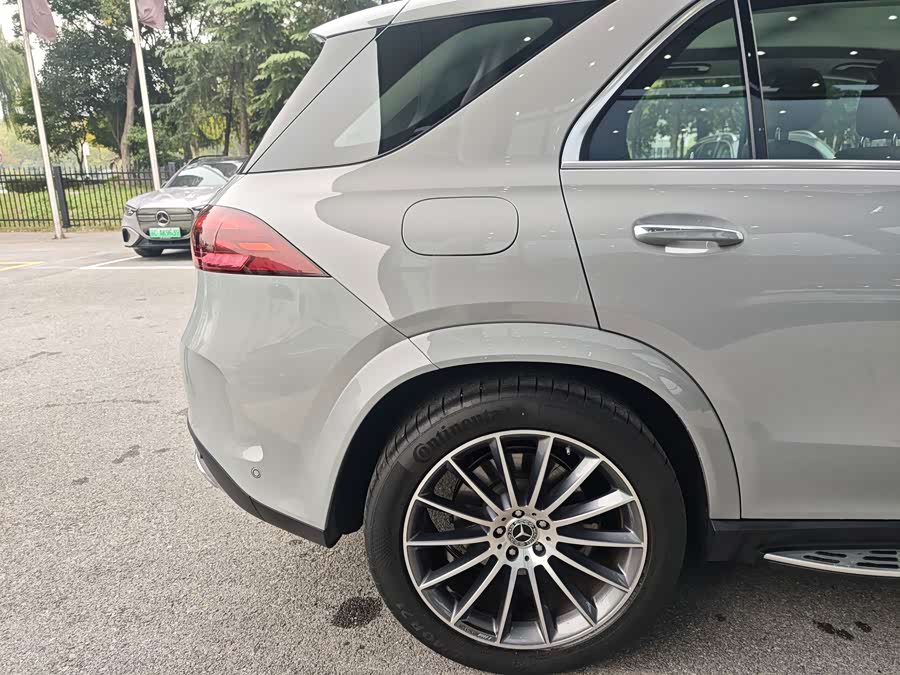 Mercedes-Benz GLE 2023 GLE 450 4MATIC Luxury - zdjęcie 9