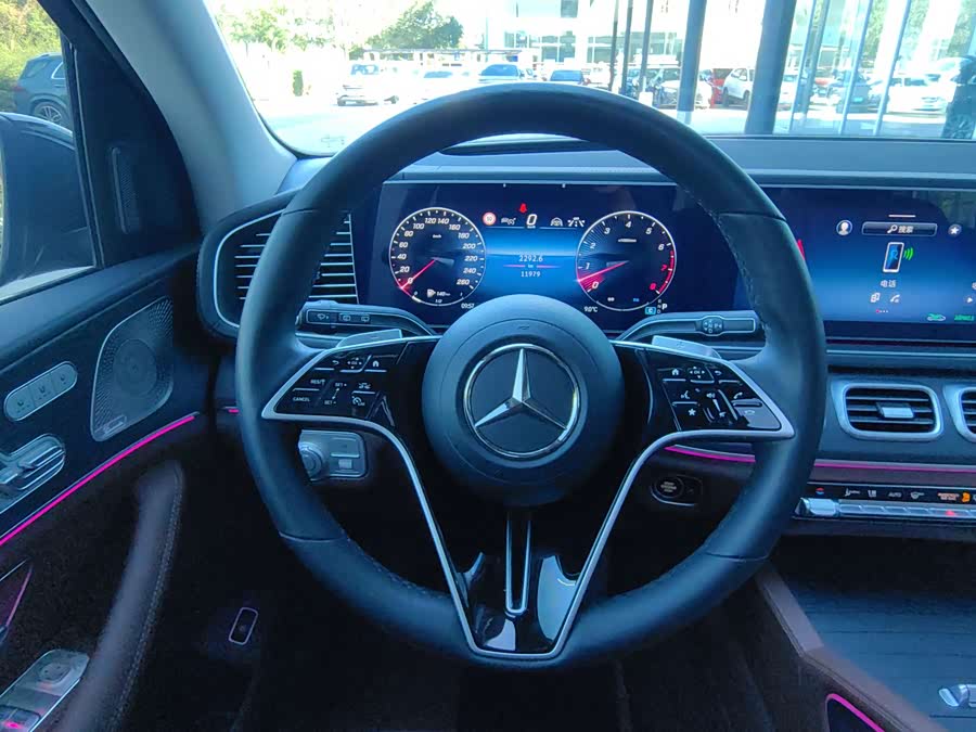 Mercedes-Benz GLE 450 4MATIC Luxury - zdjęcie 12