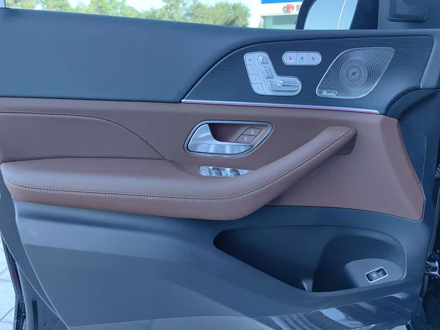 Mercedes-Benz GLE 450 4MATIC Luxury - zdjęcie 13