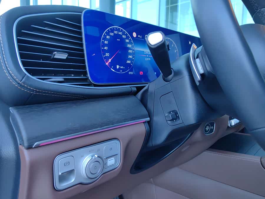 Mercedes-Benz GLE 450 4MATIC Luxury - zdjęcie 16