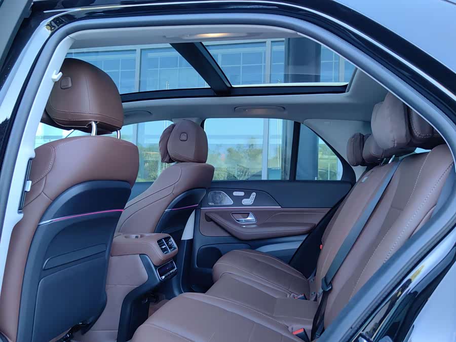 Mercedes-Benz GLE 450 4MATIC Luxury - zdjęcie 8