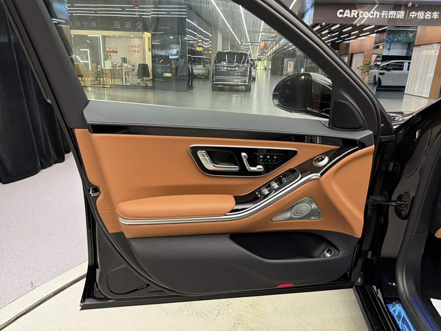 Mercedes-Benz S-Class 2024 S 400 L Luxury - zdjęcie 12
