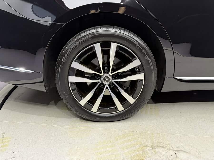 Mercedes-Benz S-Class 2024 S 400 L Luxury - zdjęcie 6