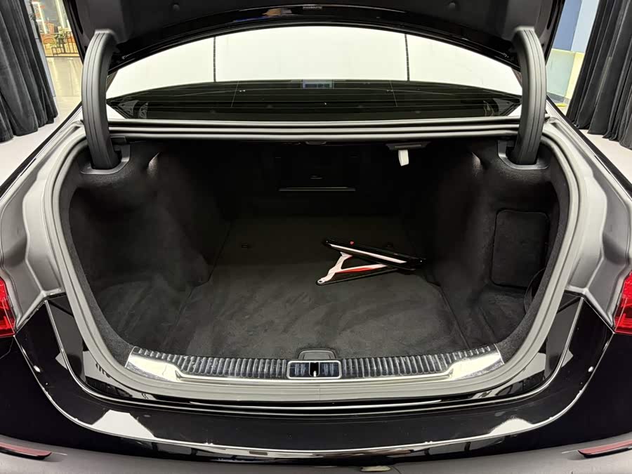 Mercedes-Benz S-Class 2024 S 400 L Luxury - zdjęcie 7