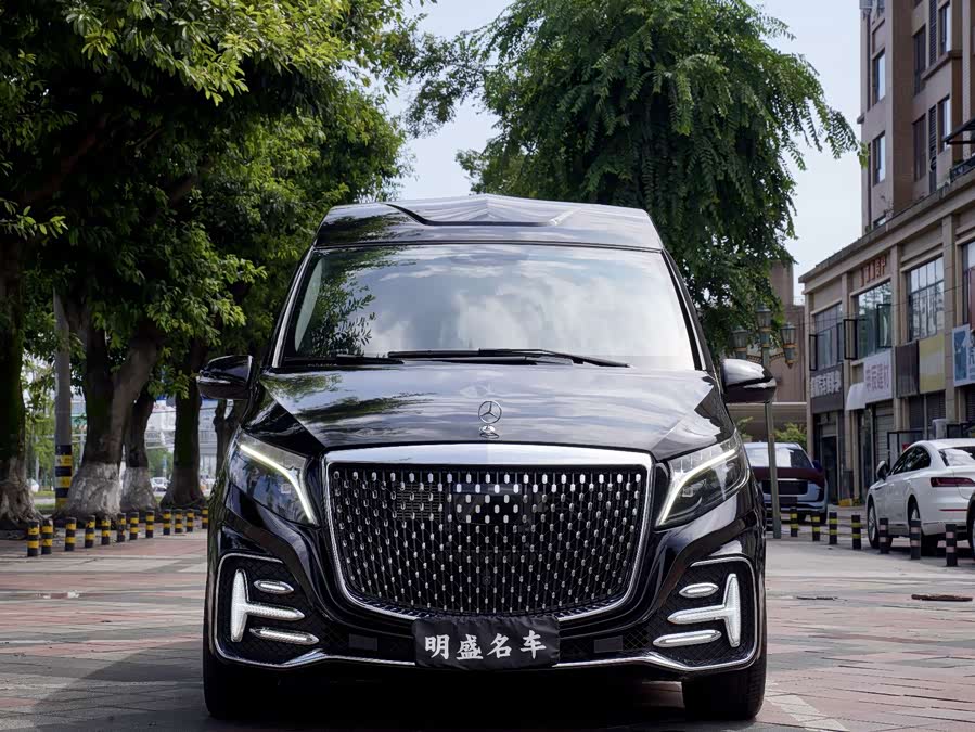 Mercedes-Benz V-Class 2022 V 260 L Long Wheelbase Luxury Edition - zdjęcie 2