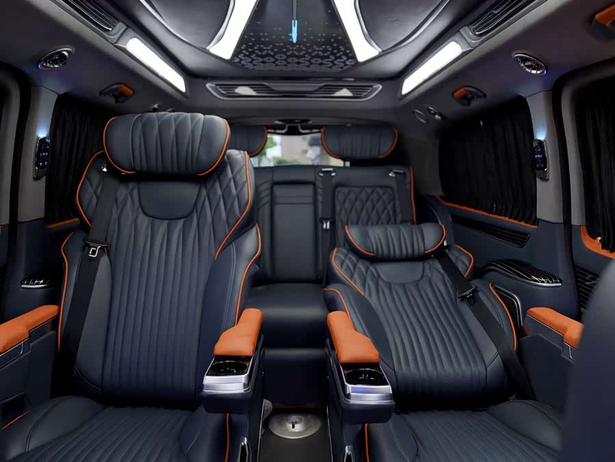 Mercedes-Benz V-Class 2022 V 260 L Long Wheelbase Luxury Edition - zdjęcie 18