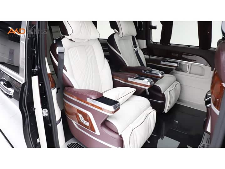 Mercedes-Benz V-Class 2022 V 260 L Long Wheelbase Luxury Edition - zdjęcie 19