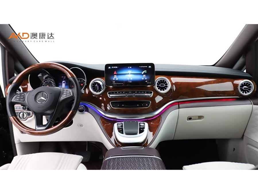Mercedes-Benz V-Class 2022 V 260 L Long Wheelbase Luxury Edition - zdjęcie 5