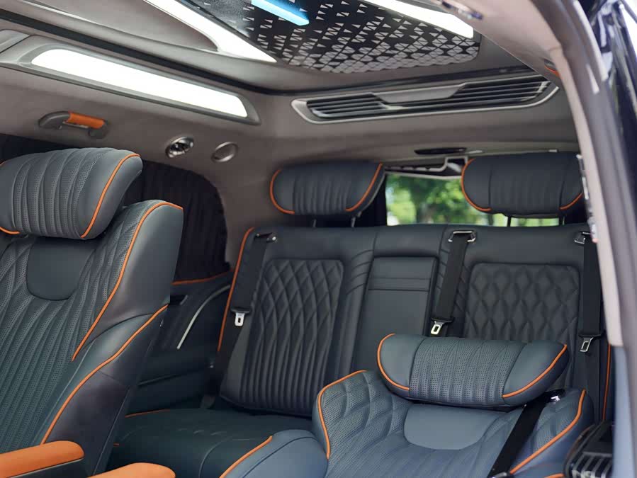 Mercedes-Benz V-Class 2022 V 260 L Long Wheelbase Luxury Edition - zdjęcie 9