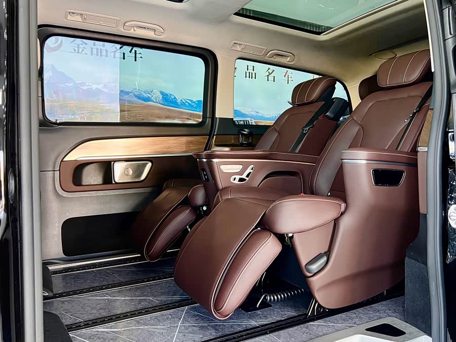 Mercedes-Benz V-Class 2022 V 260 L Long Wheelbase Luxury - zdjęcie 10