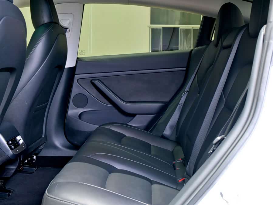 Model 3 2022 RWD - zdjęcie 12