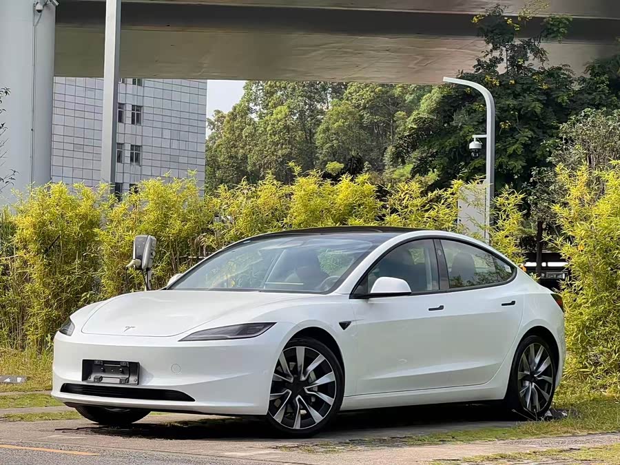 Model 3 2023 RWD - zdjęcie 1