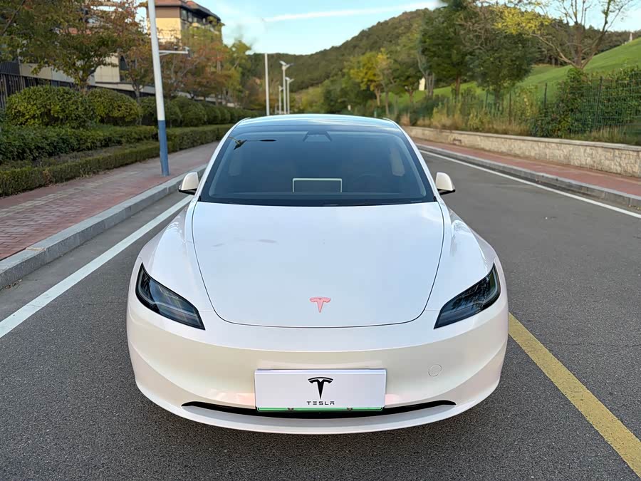 Model 3 2023 RWD - zdjęcie 2
