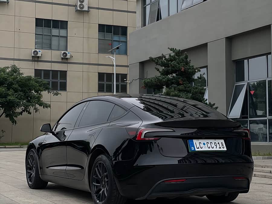 Model 3 2023 RWD - zdjęcie 11
