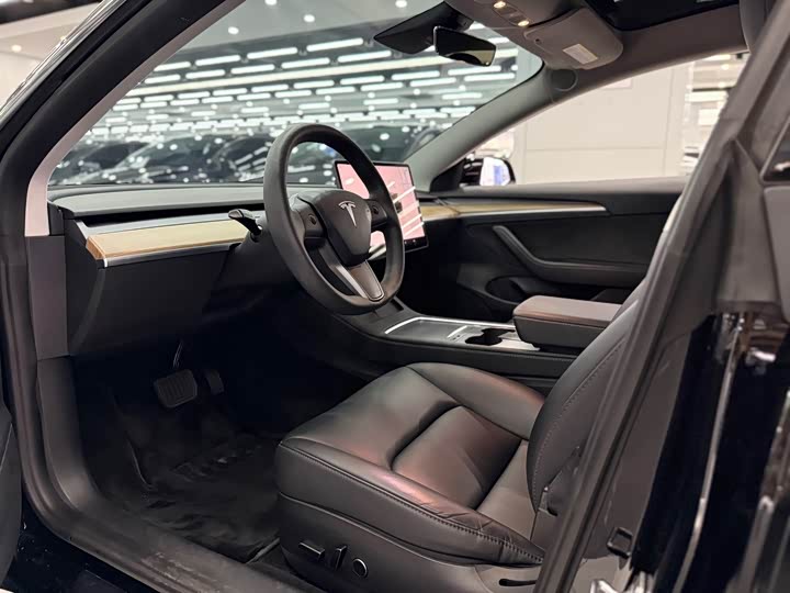 Model 3 2023 RWD - zdjęcie 16